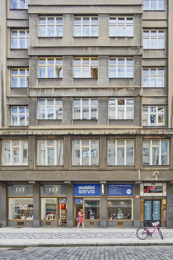 Minimalist Apartment On Wenceslas Square By Prague Days Luaran gambar